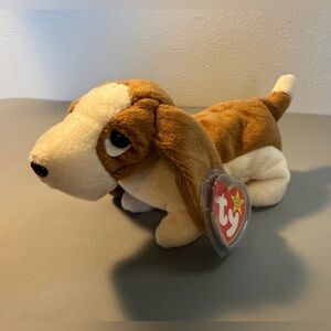 TY Beanie Baby - Tracker (TB) *